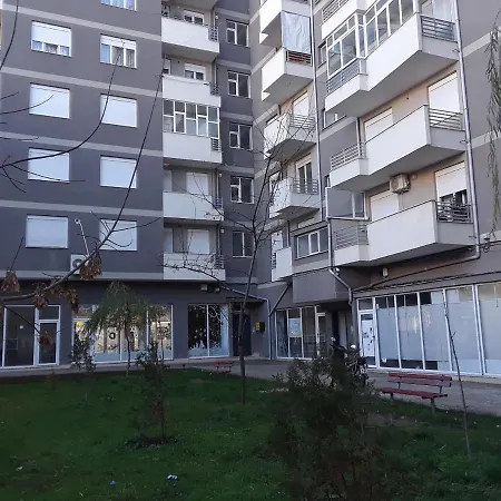 Apartment Guest *